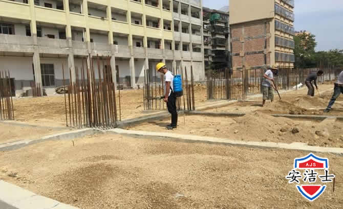 南浔区学校机关防治白蚁